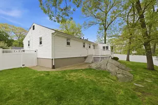 133 Pacella Dr, Dedham, MA 02026 - Photo 34