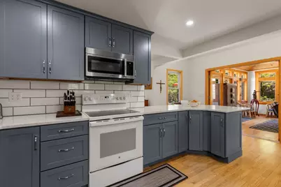 27 Blueberry Avenue, Provincetown, MA 02657 - Photo 10