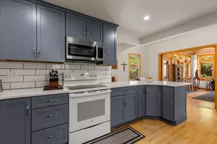 27 Blueberry Ave, Provincetown, MA 02657 - Photo 10