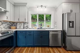 25 Cambridge Rd, Woburn, MA 01801 - Photo 6
