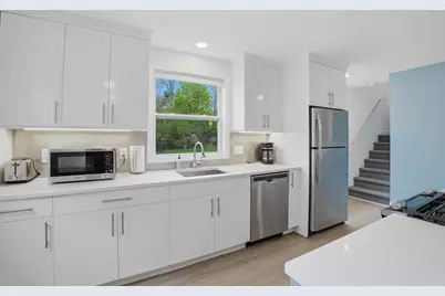 233 Narragansett Ave, Lanesborough, MA 01237 - Photo 16