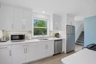 233 Narragansett Ave, Lanesborough, MA 01237 - Photo 16