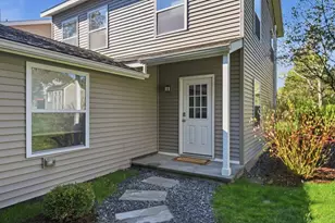 233 Narragansett Ave, Lanesborough, MA 01237 - Photo 10