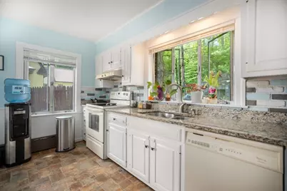 220 Marcy St, Southbridge, MA 01550 - Photo 10
