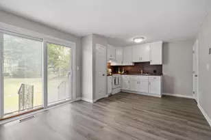 13 Warren Ave, Chelmsford, MA 01824 - Photo 8