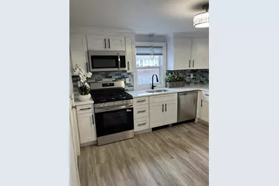 81 Wood Street, Somerset, MA 02726 - Photo 6