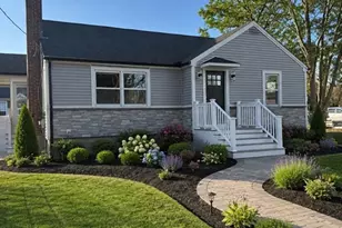 81 Wood St, Somerset, MA 02726 - Photo 1
