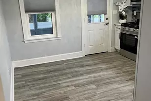 81 Wood St, Somerset, MA 02726 - Photo 4