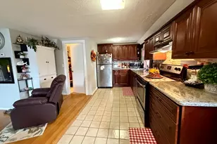 18 Japonica, Salem, MA 01970 - Photo 4