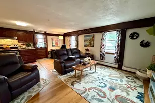 18 Japonica, Salem, MA 01970 - Photo 2