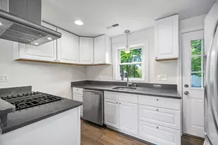 146 Hayward St, Braintree, MA 02184 - Photo 8