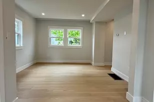 589 Weld St, Boston, MA 02132 - Photo 4