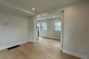 589 Weld St, Boston, MA 02132 - Photo 10