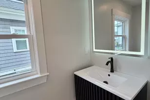 589 Weld St, Boston, MA 02132 - Photo 8