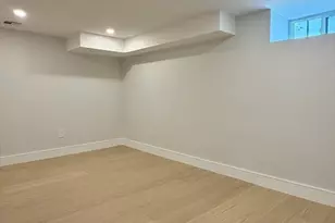 589 Weld St, Boston, MA 02132 - Photo 18