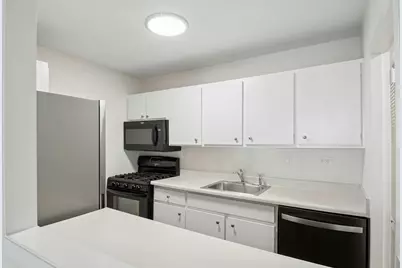 9 Hawthorne Pl #4A, Boston, MA 02114 - Photo 8