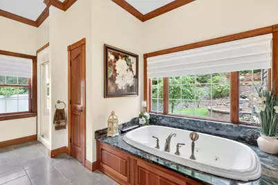 357 Westerly Cir, Ludlow, MA 01056 - Photo 20