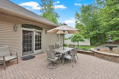 357 Westerly Cir, Ludlow, MA 01056 - Photo 32