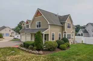 31 Chestnut St, Foxboro, MA 02035 - Photo 4