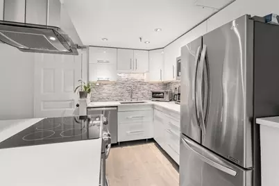 165 Beacon Street #2, Boston, MA 02116 - Photo 6
