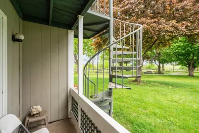 8 Arbor Way #A, Holyoke, MA 01040 - Photo 24