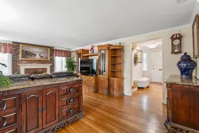 560 Worcester Street, Wellesley, MA 02481 - Photo 10