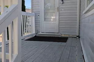 14 Wadsworth Ave, Waltham, MA 02453 - Photo 4