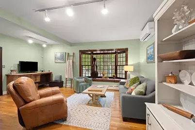 67 Maple St, Milton, MA 02186 - Photo 6