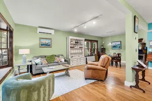 67 Maple St, Milton, MA 02186 - Photo 10
