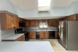 181 Pleasant St, Norwood, MA 02062 - Photo 2
