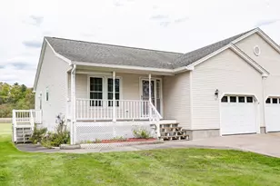11 Notre Dame St, Westfield, MA 01085 - Photo 2