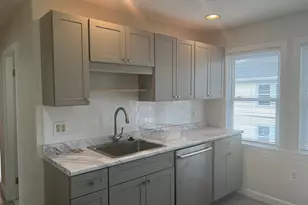 20 Henley, Medford, MA 02155 - Photo 2