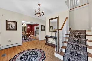 101 Meadowbrook Ln, Westport, MA 02790 - Photo 2