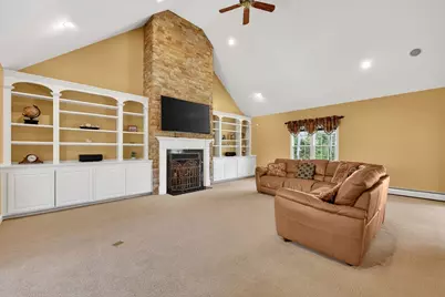 101 Meadowbrook Ln, Westport, MA 02790 - Photo 8