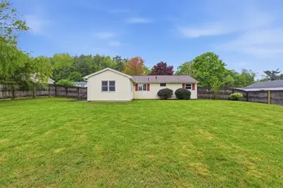 97 Treetop Ave, Springfield, MA 01118 - Photo 14