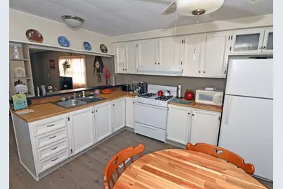47 Clems Way #47, Acushnet, MA 02743 - Photo 6