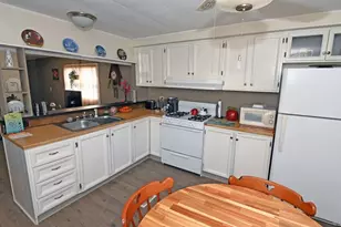 47 Clems Way, Acushnet, MA 02743 - Photo 6