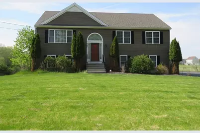 587 Tremont St, Taunton, MA 02780 - Photo 2