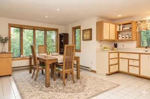 131 Jewett St, Pepperell, MA 01463 - Photo 8