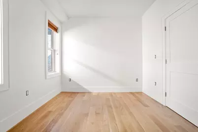 38 Fleet St #1, Boston, MA 02109 - Photo 6