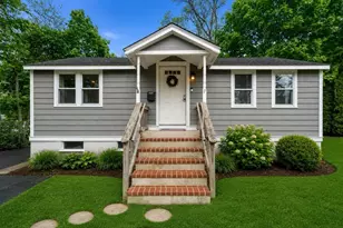 7 Indian Neck Rd, Wareham, MA 02571 - Photo 2