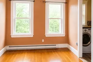53 Orchard St, Lowell, MA 01854 - Photo 4