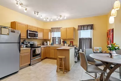 19 Washington St, Leominster, MA 01453 - Photo 4