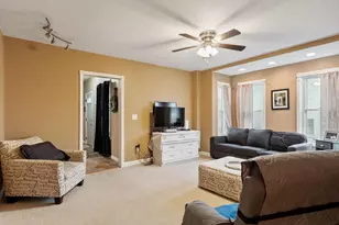 19 Washington St, Leominster, MA 01453 - Photo 10