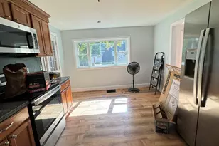 1117 Main St, Melrose, MA 01880 - Photo 6