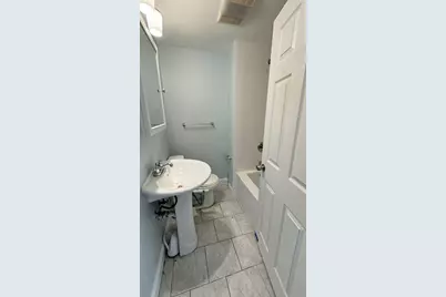 1117 Main St #1, Melrose, MA 01880 - Photo 8