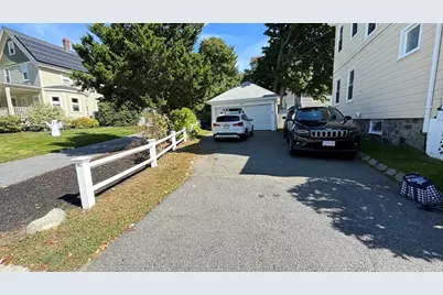 1117 Main St #1, Melrose, MA 01880 - Photo 12