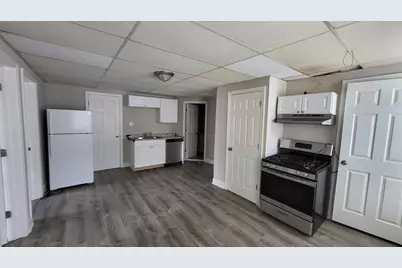 271 West Sixth #271, Lowell, MA 01850 - Photo 2