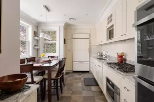 8 Ringgold St, Boston, MA 02118 - Photo 16
