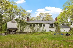 354 Maple St, Bellingham, MA 02019 - Photo 2